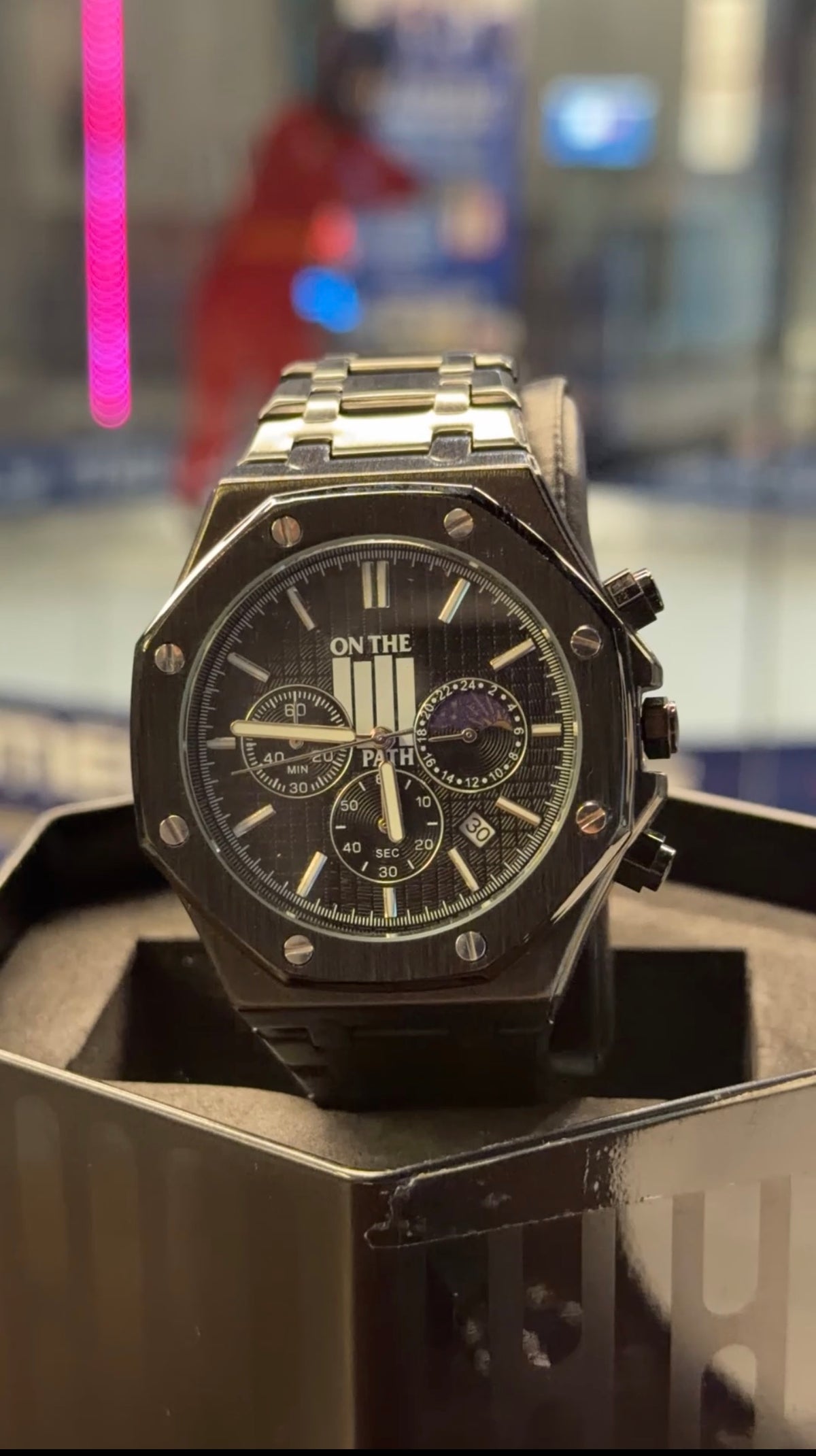 ON THE PATH — Black Edition AP